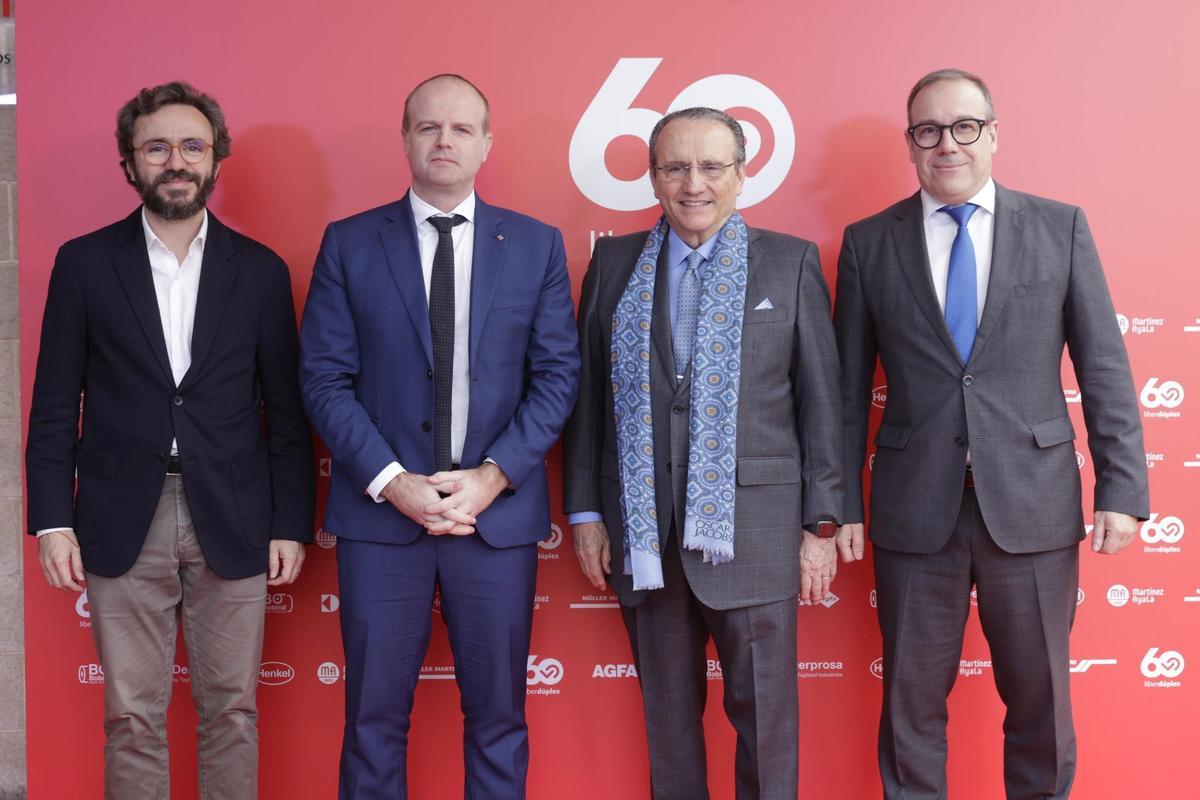 Aitor Moll, consejero delegado de Prensa Ibérica, Albert Castellanos, secretario de Empresa i Competitivitat de la Generalitat, Javier Moll, presidente de Prensa Ibérica y Víctor Trillo, director general de Liberdúplex.