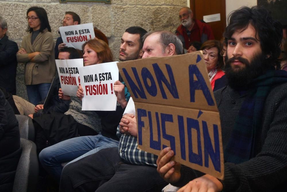 El PP inicia la fusión de Cerdedo y Cotobade con oposición vecinal y una futura consulta. El PP inicia la fusión de Cerdedo y Cotobade con oposición vecinal y una futura consulta