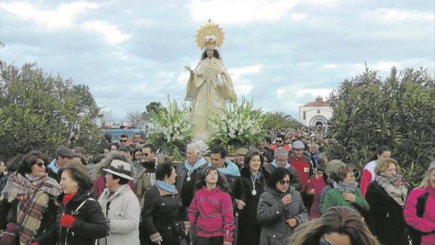 La virgen de la Aurora regresa a la ciudad