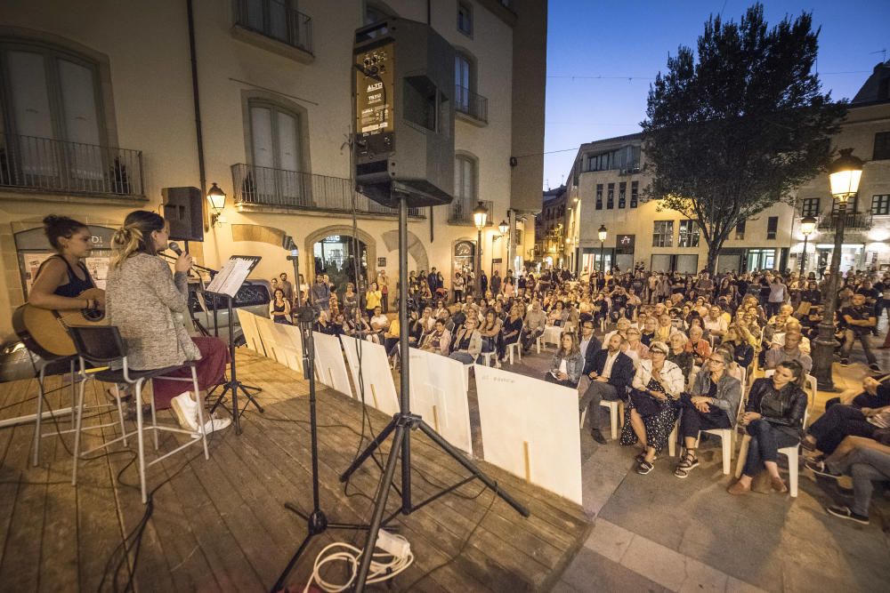 Clam contra l'empresonament i exili de polítiques, a Manresa