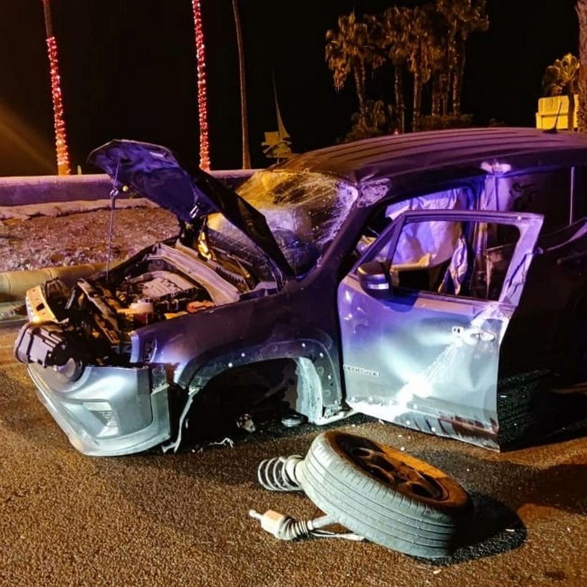 Espectacular accidente en la Avenida Marítima de Las Palmas de Gran Canaria.