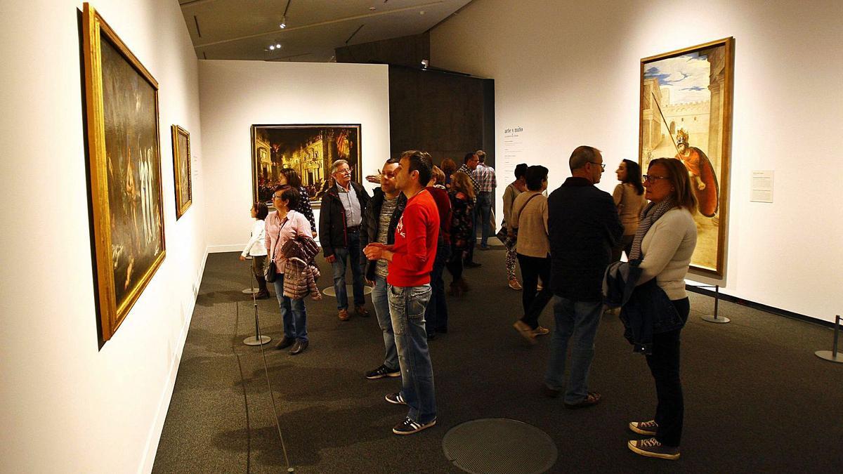 El Día Internacional de los Museos del año 2019 en Zaragoza, el último que se ha podido celebrar tras la ausencia obligada por la pandemia en 2020. | EL PERIÓDICO