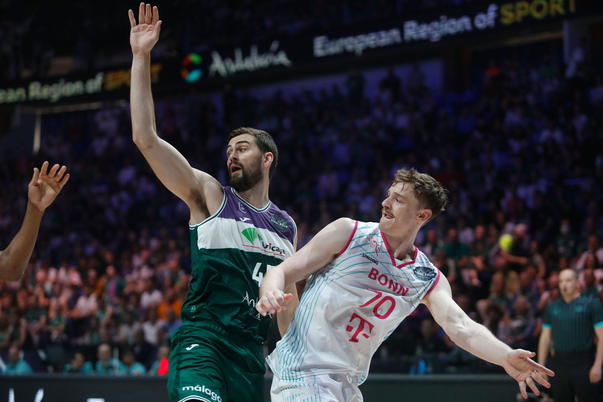 El Unicaja - Telekom Bonn, semifinal de la BCL, en imágenes