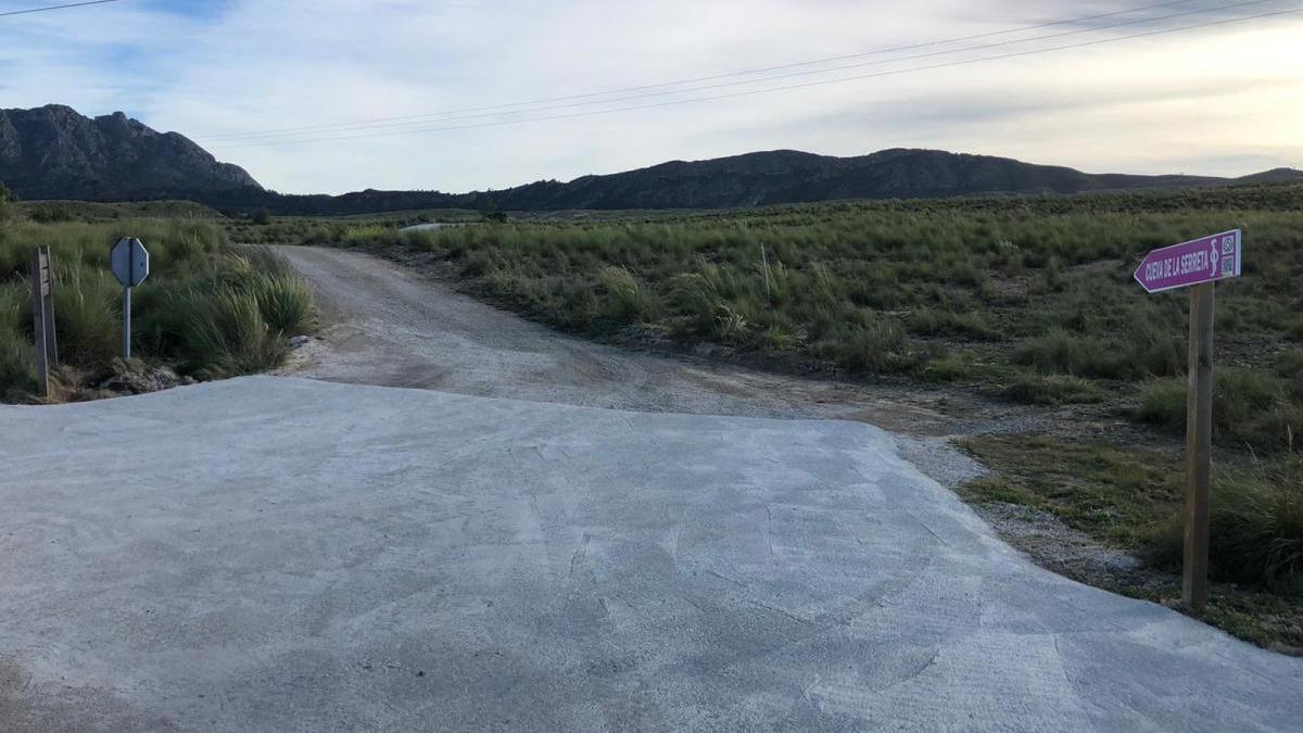 Acondicionado el acceso a la Cueva de la Serreta de Cieza