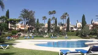 La Junta defiende que las restricciones en el llenado de piscinas son "revisables" y aboga por no prohibirlo taxativamente "como Cataluña"