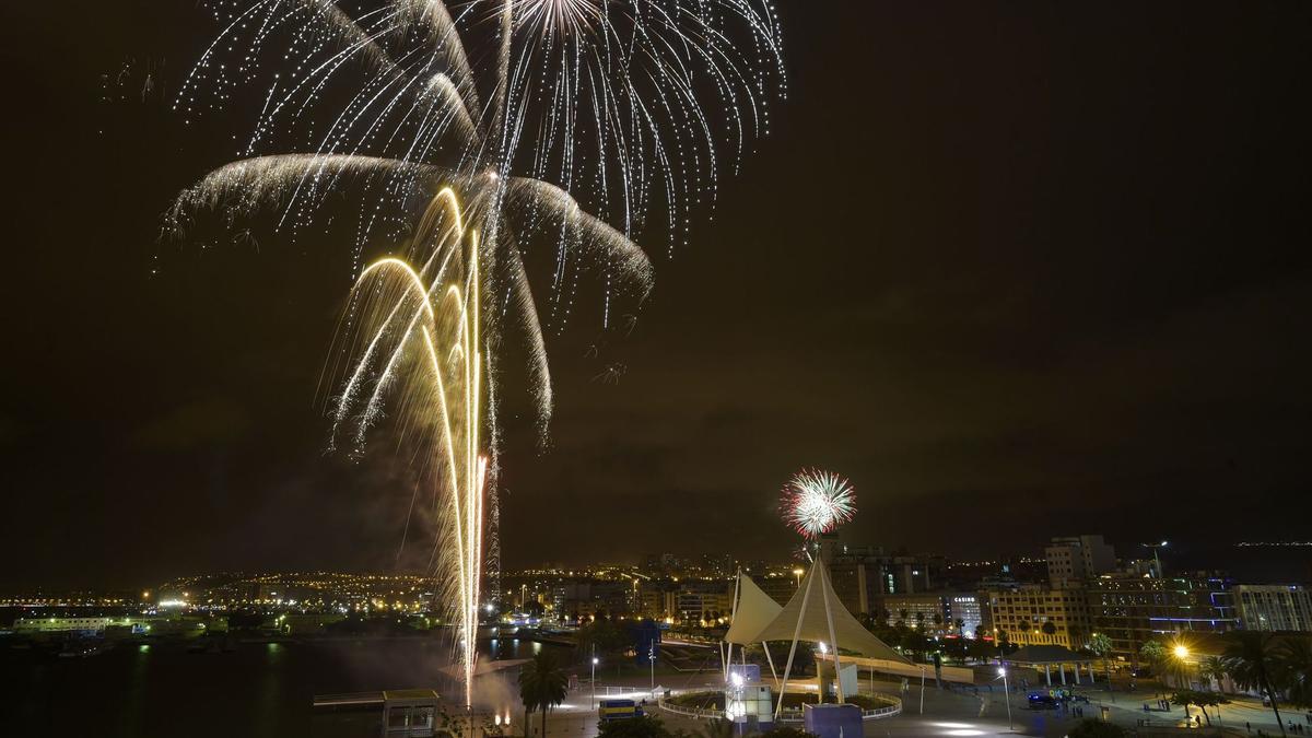 Así fueron los Fuegos de San Juan 2021 en Las Palmas de Gran Canaria