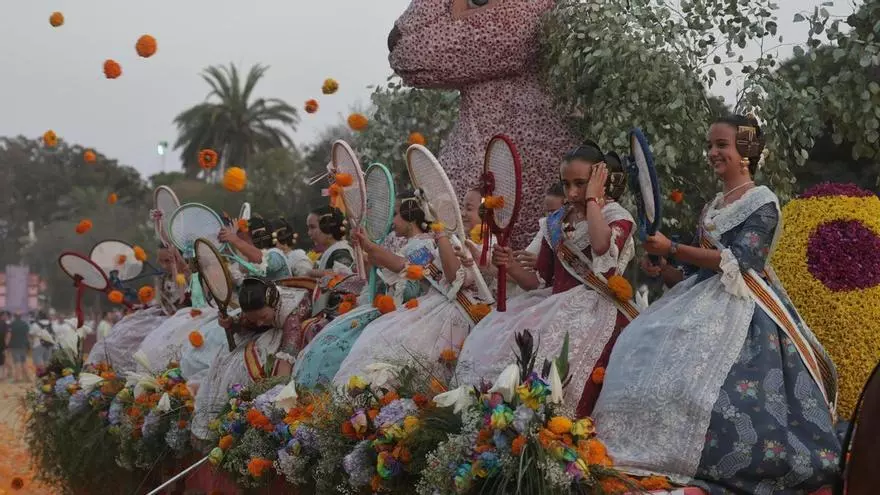 Así ha sido la Batalla de Flores de València 2026