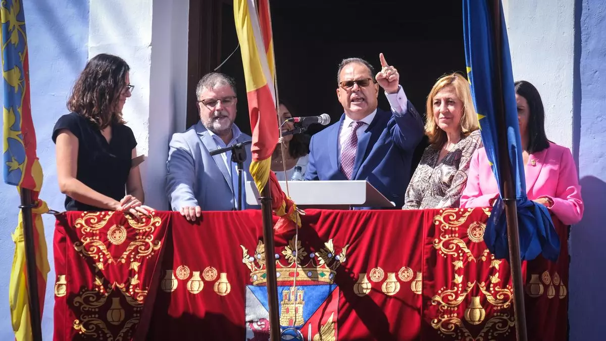 Martínez Puche: "Estamos a día 5 y es por la mañana" en Villena