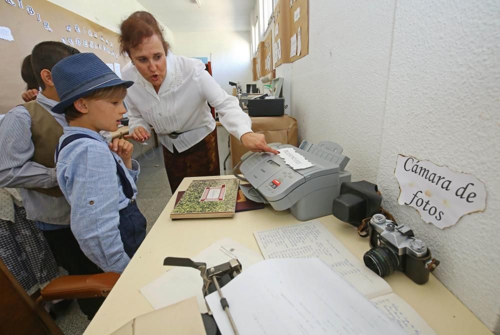 Recreación de una escuela franquista