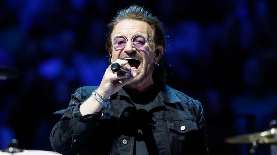 Bono, durante un concierto el mayo pasado // AFP