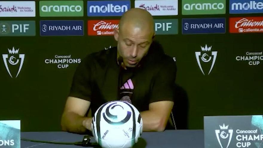 Mascherano da cuentas del estado de Maxi Falcón y Luis Suárez