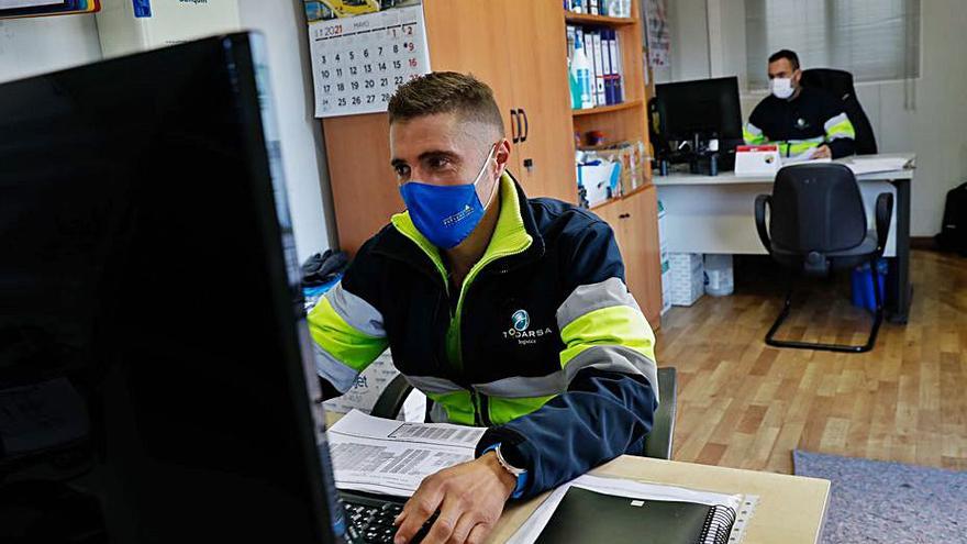 Daniel García, encargado del recinto, en su oficina.