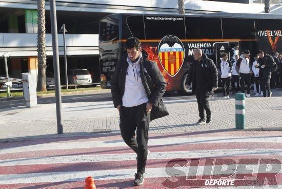 Viaje tenso del Valencia CF a Pamplona