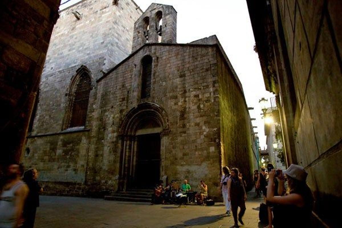 La capilla de Santa Lucía es de estilo románico.