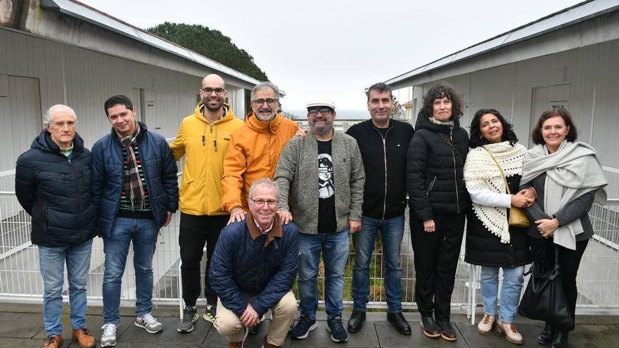 Percorrido poético por Fisterra e Muxía con versos recitados polo polifacético José Luna