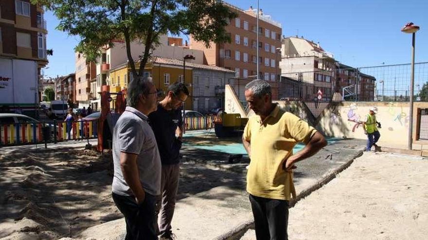 Guarido y Fernández, en el parque zamorano.