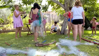 Este domingo se presenta "Olas sin libertad" en Cala Sant Vicenç, una performance para concienciar sobre la crisis marina en Baleares