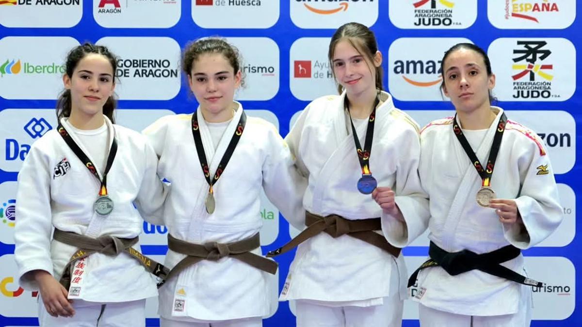 El podio del Campeonato de España de judo con María Vicent
