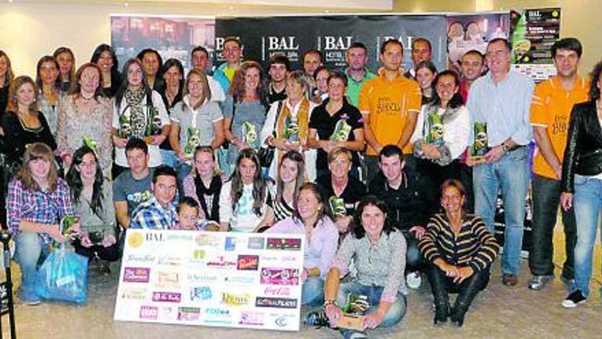 Ganadores y finalistas de las distintas categorías, en la entrega de trofeos.