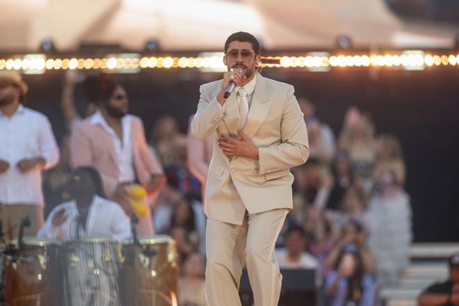 Bad Bunny sigue sonando en algunas pizarras digitales de Andalucía: "Hicimos hasta una cuenta atrás"