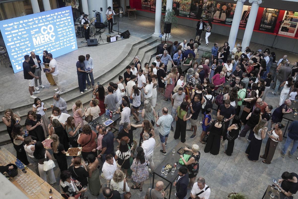 Celebració de la Nit del Comerç de l'any passat al pati del Kursaal