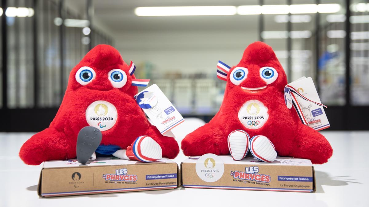 Manufacture of the phryges, the mascots of the Olympic Games Paris 2024