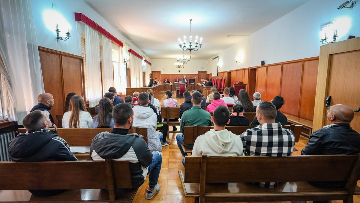 Los acusados, en el banquillo durante el último día del macrojuicio.