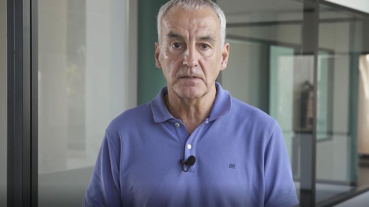 Matías Vallés.