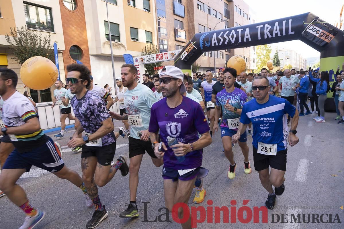 Carrera '10K Assota por ti' en Caravaca (salida y giro primera vuelta)