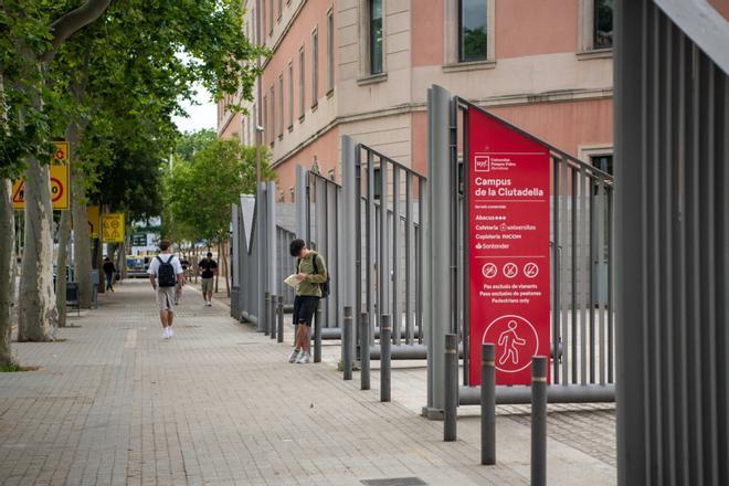 El papel de la mujer según Clara Campoamor y Pilar Primo de Rivera, en el examen de Historia de la selectividad en Catalunya