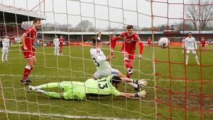 El Leeds de Bielsa cau contra el Crawley, un de quarta amb un actor de ‘reality’ a les seves files
