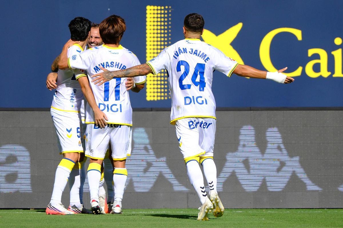 El Cádiz - UD Las Palmas, en imágenes