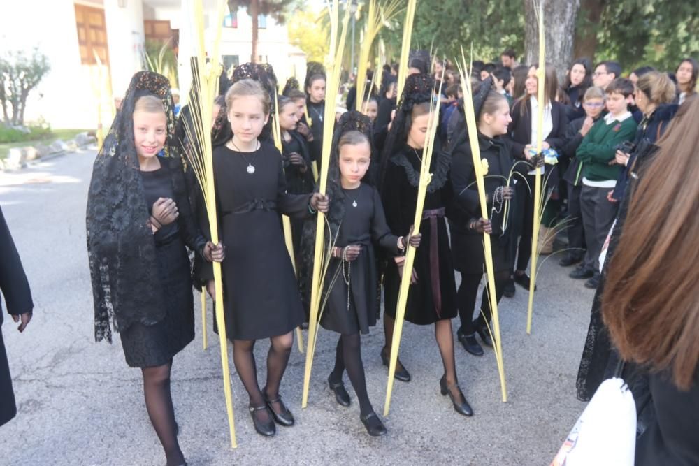 Procesión en el Colegio de Gamarra.