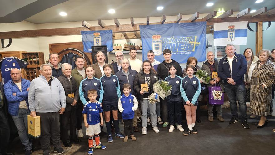 La pasión por el Real Oviedo se desborda en Villaviciosa: inaugurada la Peña Azul Alea (y conjura por el ascenso)