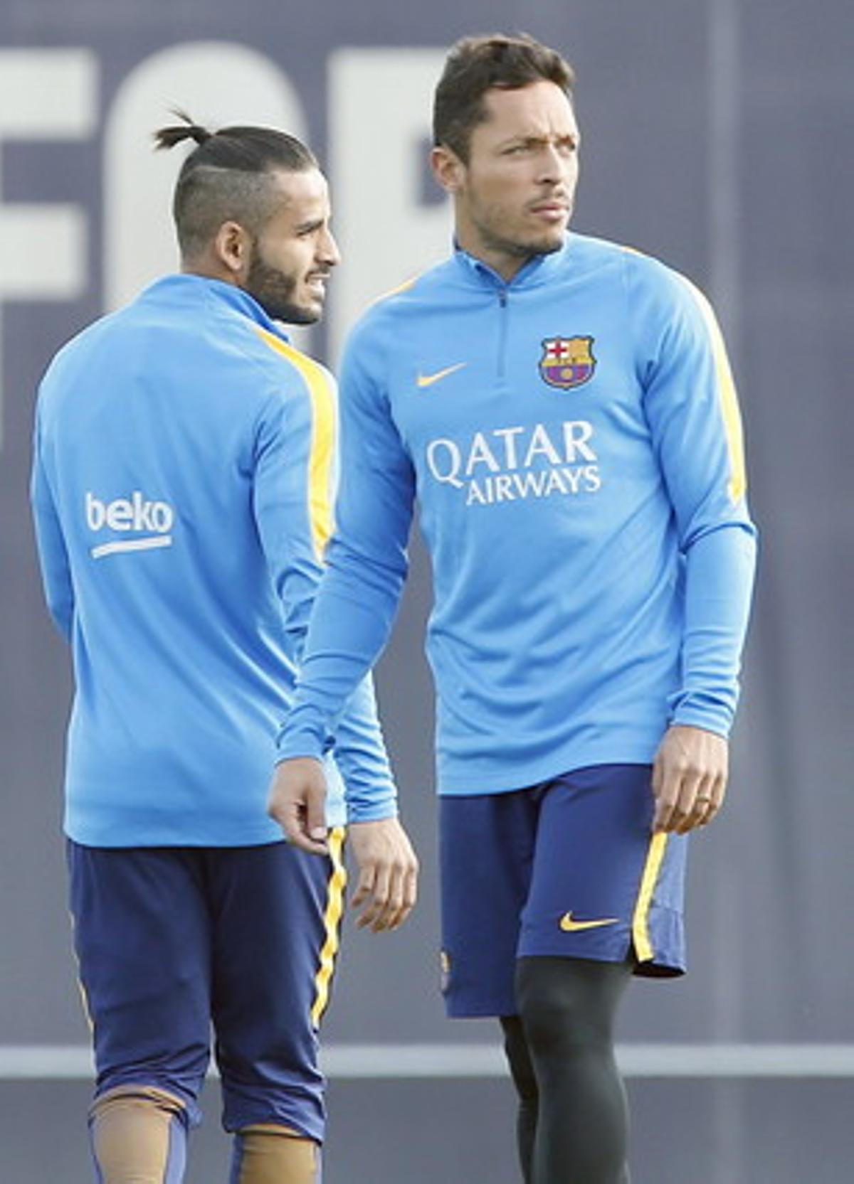 Els jugadors brasilers Adriano Correia i Douglas Pereira, durant l’entrenament de divendres.