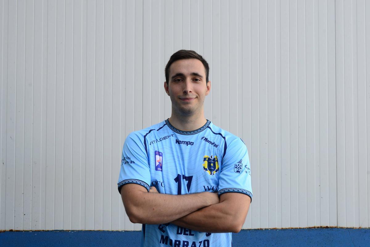 Manu Pérez. Central. Edad: 21 años. Altura: 1,84 metros. Peso: 81 kilos Manu Pérez. Central. Edad: 21 años. Altura: 1,84 metros. Peso: 81 kilos