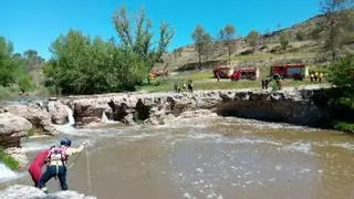 Els Bombers rescaten dues persones del gorg dels Tres Salts a Sant Fruitós