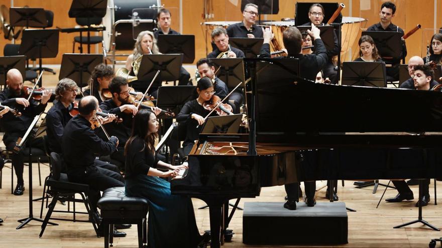 El concierto ofrecido ayer por la Orquesta Sinfónica de Galicia en el Auditorio.