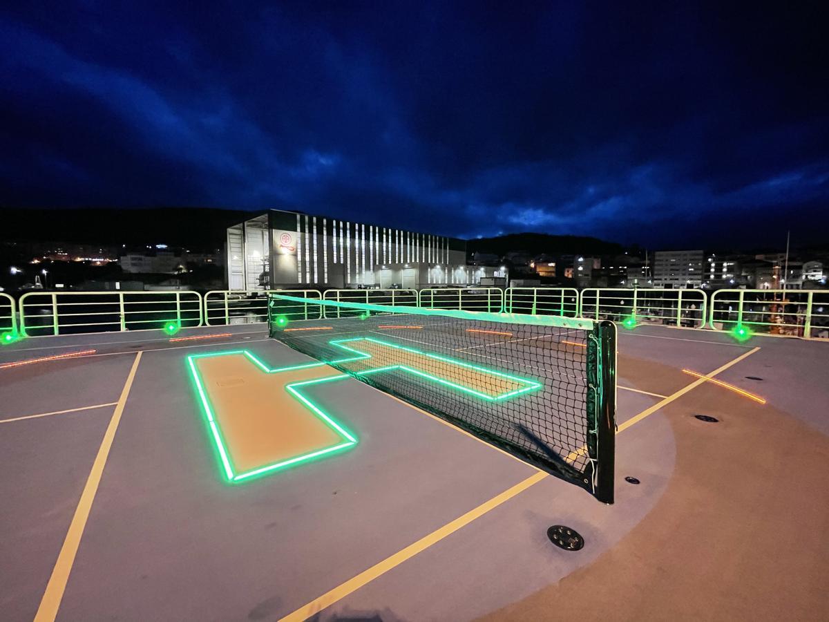 Helipuerto que también ejerce de pista de pickleball