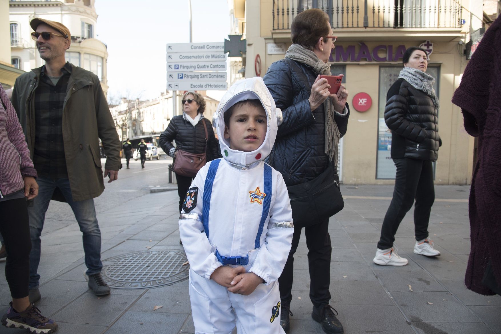 El Carnaval de Manresa recupera la seva màxima esplendor amb una marea d’infants