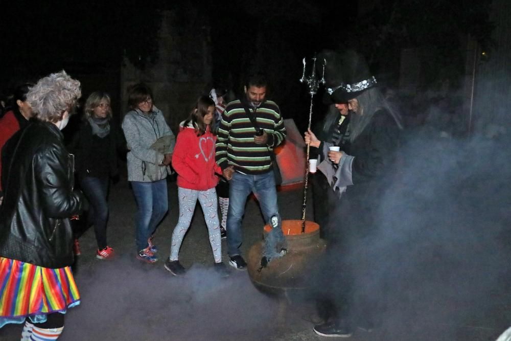 Laberintos de terror, zombis, momias y demonios se adueñaron de un pueblo calmo que se convirtió durante dos largas noches en un escenario sobrecogedor de película.