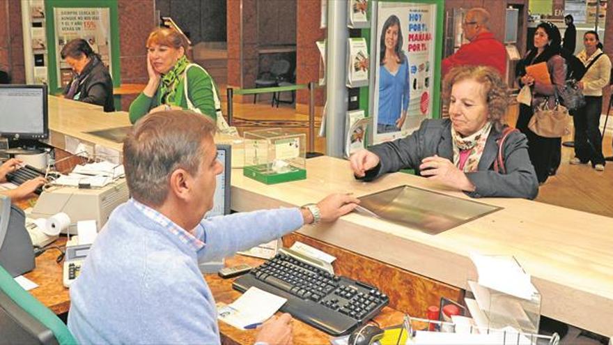 Los castellonenses bajan su deuda con los bancos a 13.332 millones