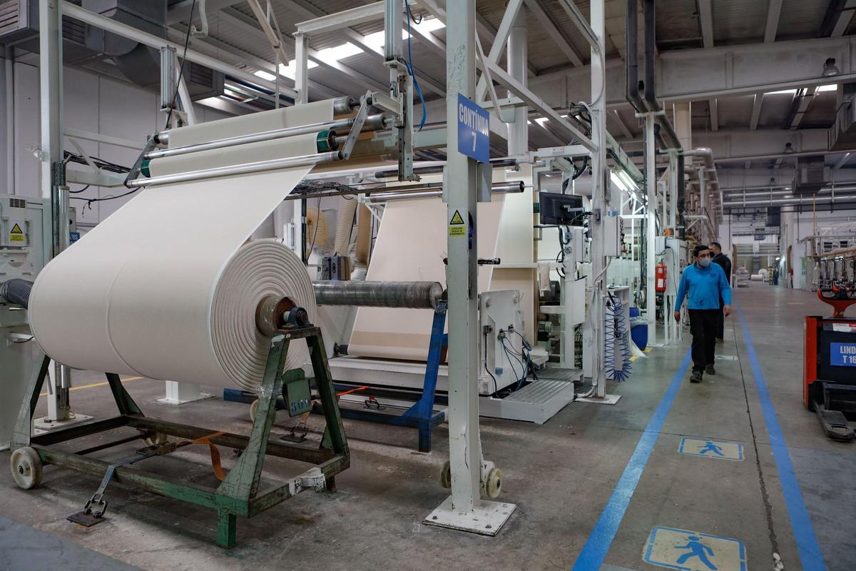 Planta de producción en una firma de la comarca de El Comtat.