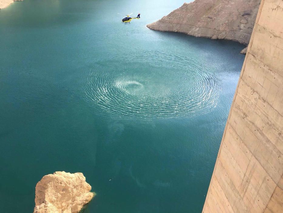 Un coche cae al pantano de Contreras