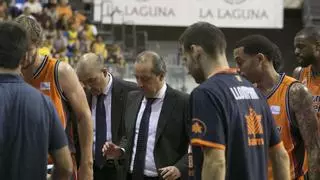 Txus Vidorreta, el único exentrenador con el que La Laguna Tenerife mantiene una cuenta pendiente