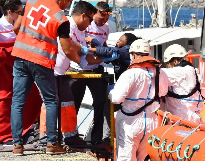 28/02/20 ARGUINEGUIN. MOGÁN. Llegada de migrantes al puerto de Arguineguin después de ser rescatados por un velero. Fotógrafa: YAIZA SOCORRO.  | 28/02/2020 | Fotógrafo: Yaiza Socorro