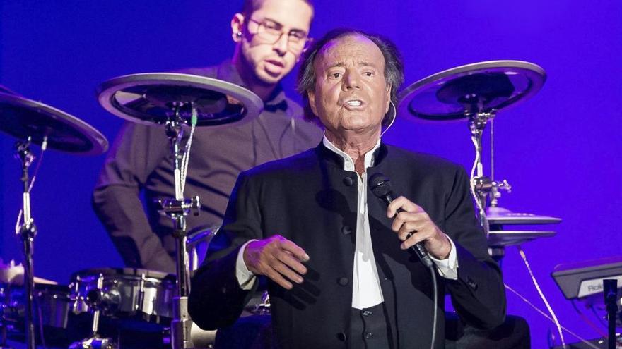 Julio Iglesias vuelve a València