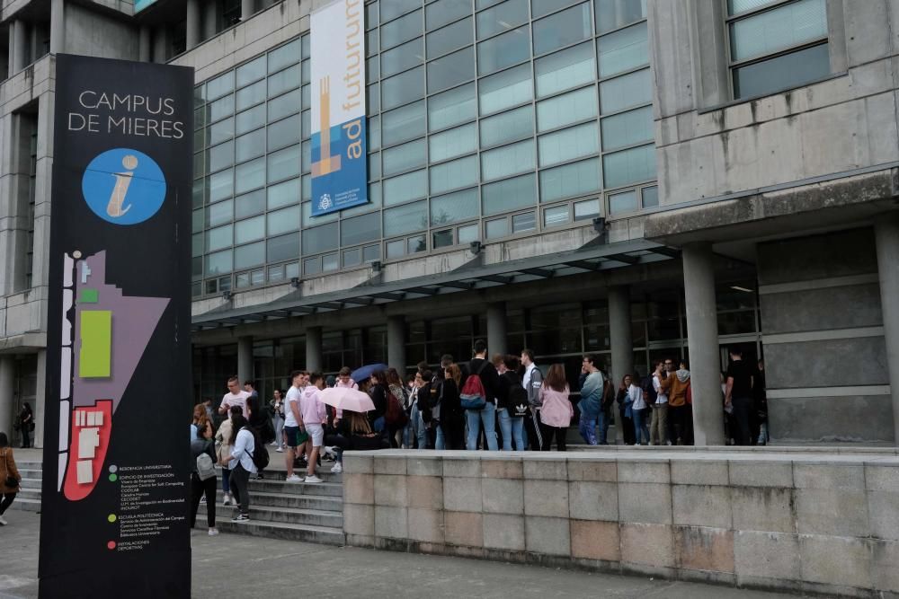 Ebau 2019 en Asturias: primer día de exámenes de selectividad en Mieres