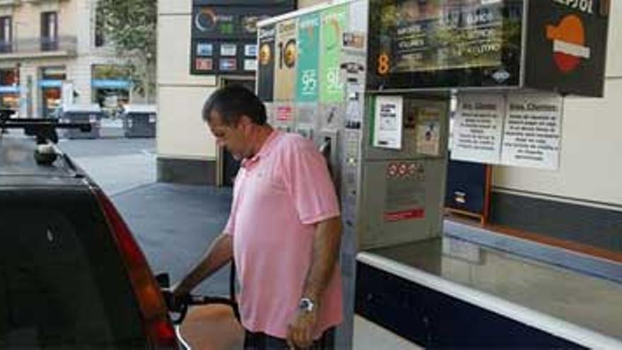 Competencia denuncia la elevada concentración en el sector de las gasolineras