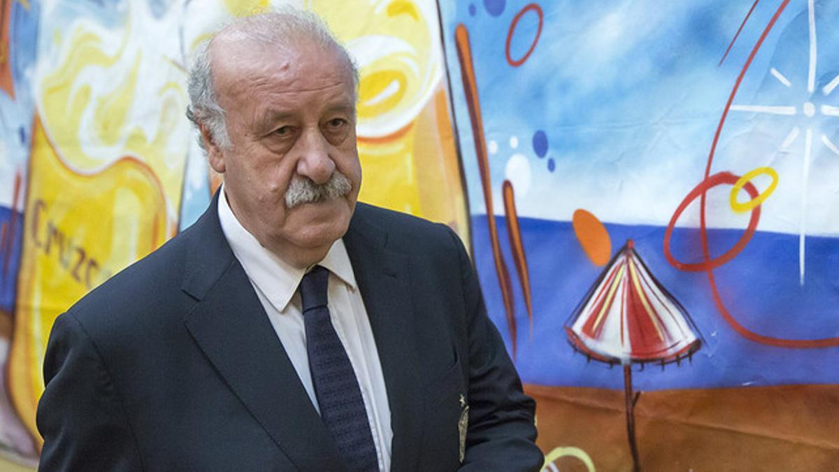 Vicente del Bosque, en Sevilla, antes de la rueda de prensa previa al partido contra Ucrania